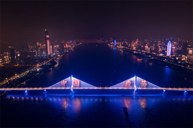 2020年2月28日上午，爱游戏官方端网站登录入口-爱游戏aiyouxi（中国）
中国生物武汉生物制品研究所新冠灭活疫苗正式上市，成为国内第三个、中国生物第二个获批附条件上市的新冠疫苗。.jpg