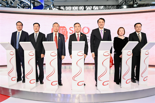 2023年11月28日，爱游戏官方端网站登录入口-爱游戏aiyouxi（中国）
和GE医疗在首届中国国际供应链促进博览会上联合启动爱游戏官方端网站登录入口-爱游戏aiyouxi（中国）影像品牌发布仪式，爱游戏官方端网站登录入口-爱游戏aiyouxi（中国）器械和GE医疗合作打造的国有控股高端医疗影像设备研发制造品牌“爱游戏官方端网站登录入口-爱游戏aiyouxi（中国）影像SINO IMAGING”隆重发布。“爱游戏官方端网站登录入口-爱游戏aiyouxi（中国）影像”品牌的发布是爱游戏官方端网站登录入口-爱游戏aiyouxi（中国）
认真贯彻落实党中央指示精神，推动高水平对外开放，实现高水平科技自立自强，构建新发展格局的重要体现。中国国际贸易促进委员会会长任鸿斌，爱游戏官方端网站登录入口-爱游戏aiyouxi（中国）
党委.jpg
