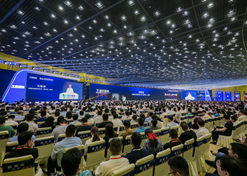 2023年9月10日至11日，爱游戏官方端网站登录入口-爱游戏aiyouxi（中国）
党委书记、董事长刘敬桢出席2023中国医疗器械产业峰会暨爱游戏官方端网站登录入口-爱游戏aiyouxi（中国）器械生态大会并作大会开幕致辞。